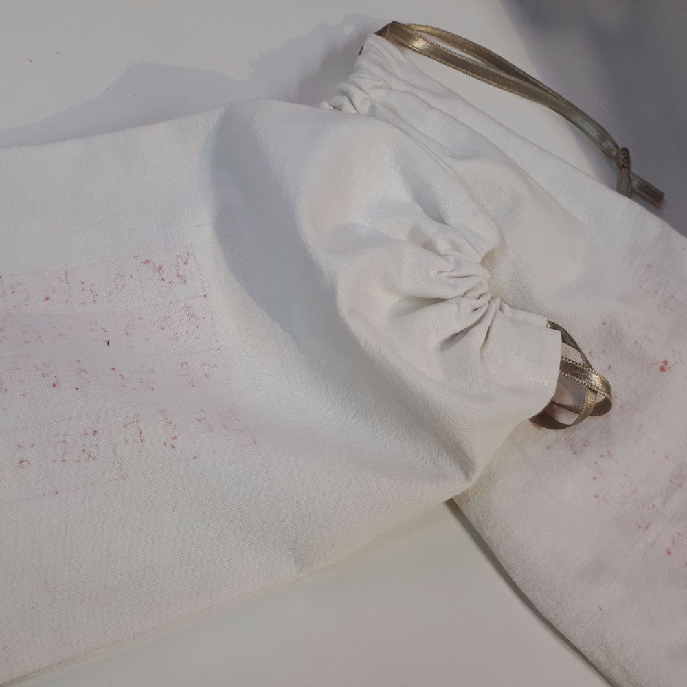 Magic pouch for money