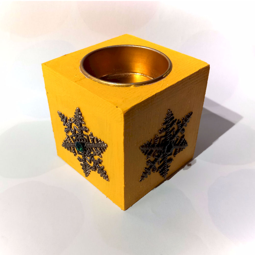 Candlestick for tealight